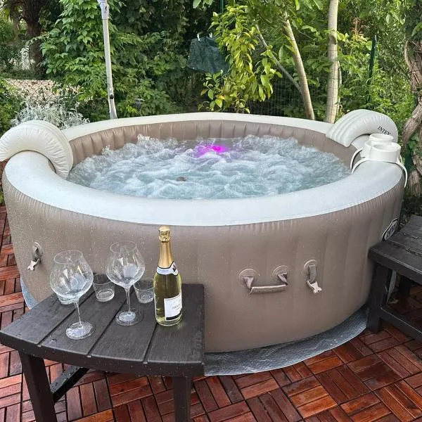Casale di Anna, hotel v destinaci Piea