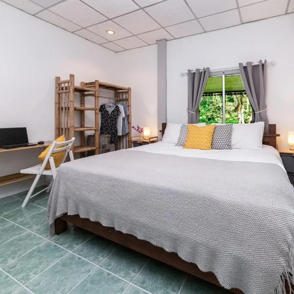 Garden Home 1, hotel in Haad Yao