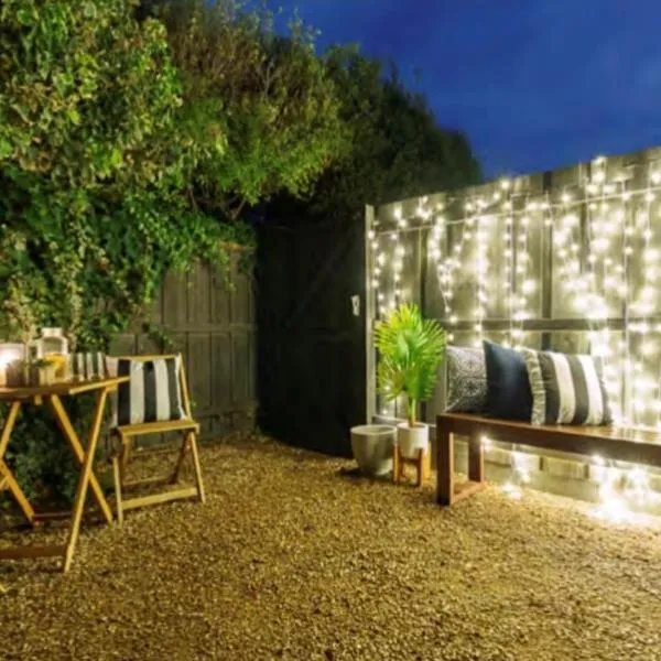 Quite, quaint & private guesthouse, sleeps 6, hotel v Melbourne