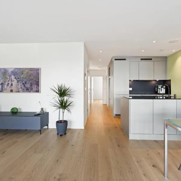 The R Apartment Uetliberg Parken - Wallbox, ξενοδοχείο σε Geroldswil