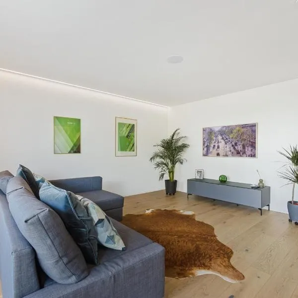 The R Apartment Uetliberg Parken - Wallbox, hotel em Geroldswil