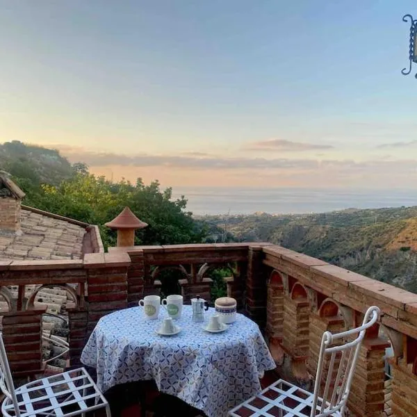 Venetico में, होटल Superior Stone