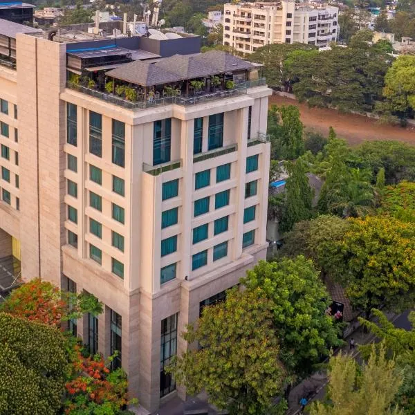 O Hotel Pune, hotel in Bhamburda