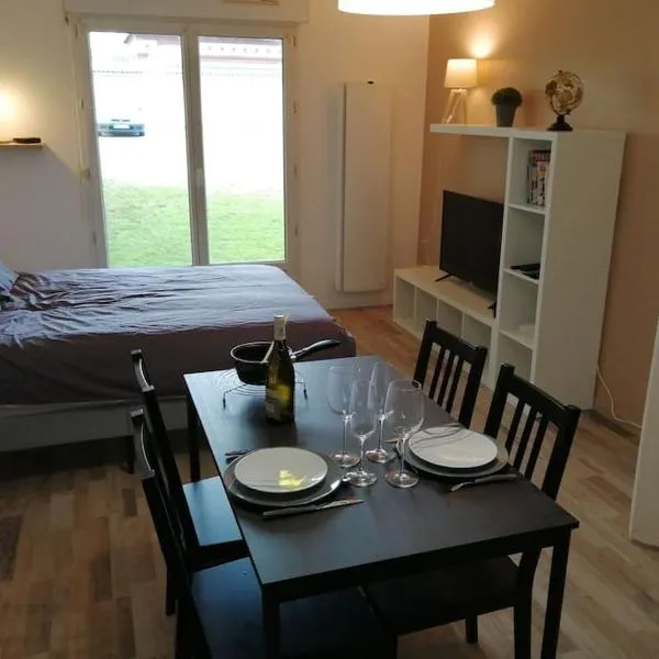 Studio 5 min du centre et de la gare – hotel w mieście Yvetot