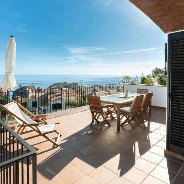 Amazing Seaview house in Tamariu, hotel u gradu 'Girona'