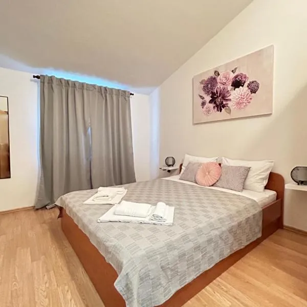 The Blue House, hotel a Gradac