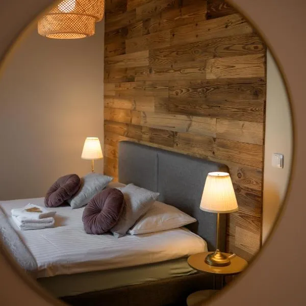 Narnia Apartment, hotell Toruńis