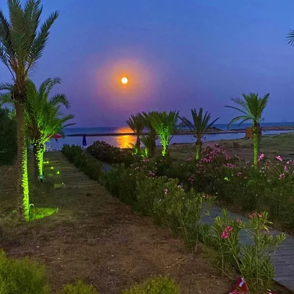 Paradise Karpaz Hotel & Restaurant, hotel in Ayia Trias