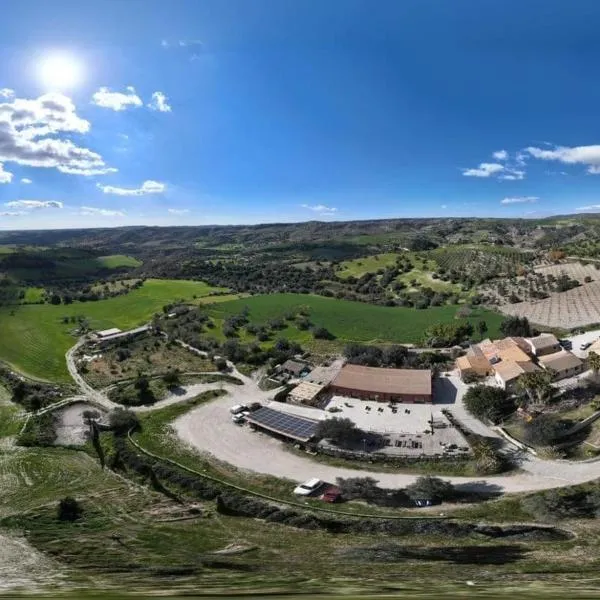 Agriturismo Giannavi、パラッツォーロ・アクレイデのホテル