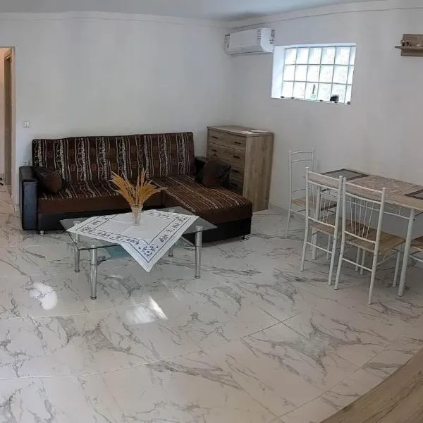 Anchorage Apartment in Rachoni, hotel v destinaci Rakhónion