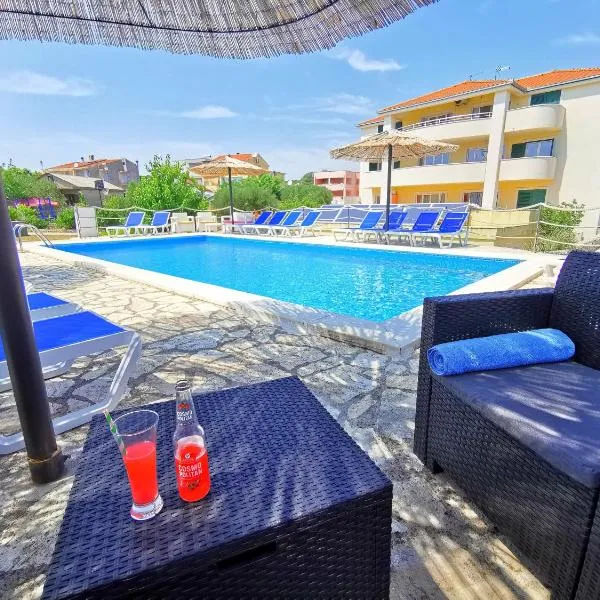 Apartments CVITA HOLIDAY - Villa NATALI, hotel v Rogoznici