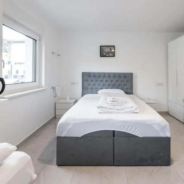 Rooms by StayStay I 24 Hours Check-In, hotel in Nürnberg