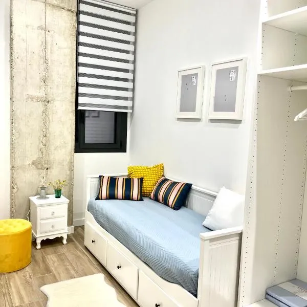 Loft RioArga. Comodidad y Estiloa a 5 min Centro. Nuevo!!!, hotel in Pamplona