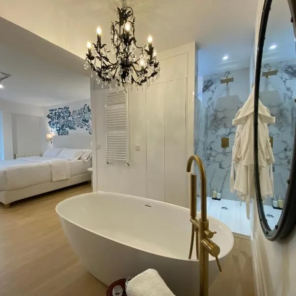 Apartamentos BEJAR - INDIGO, hótel í Béjar