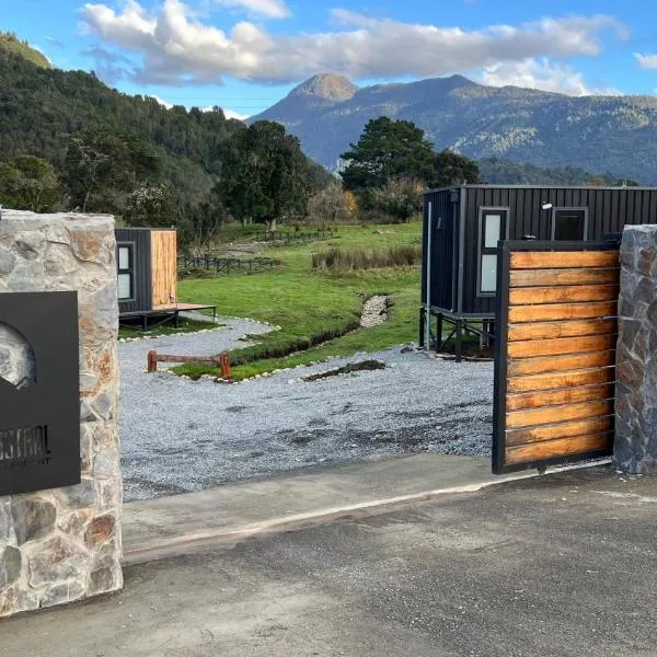 Puerta austral, hotel in Las Gualas