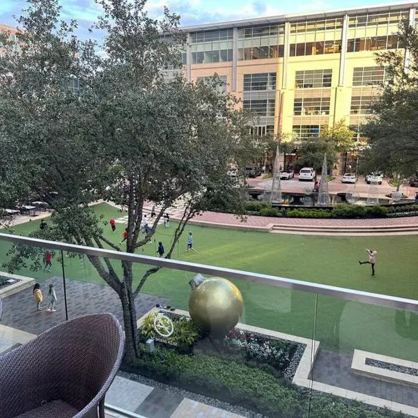 Luxury apt in perfect location, hotel v destinaci Houston