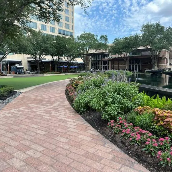 Trendy, upscale apartment!, hotel v destinaci Houston