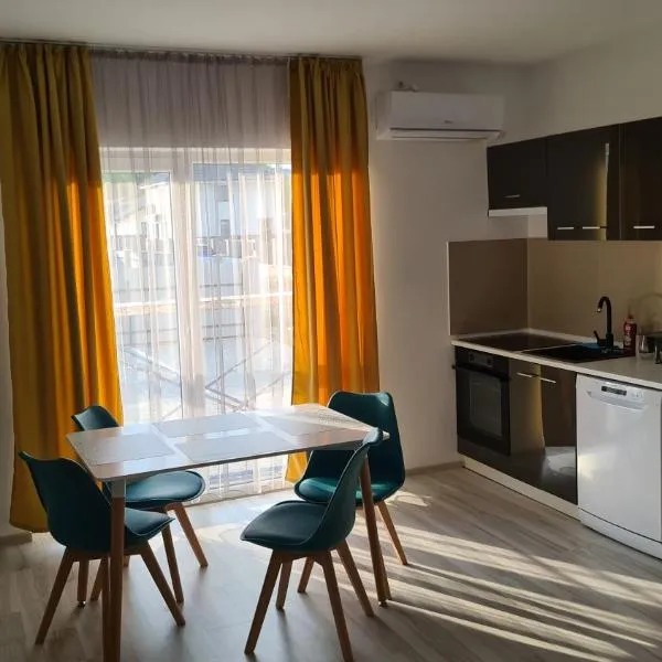 my HomeSweetHome apartments 3 km from center of Targu Mures, hotel in Sancraiu de Mures