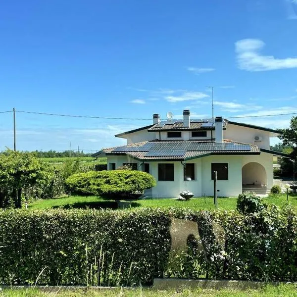 Villa tre Cai, vicina al mare e a Jesolo, hotel en Eraclea