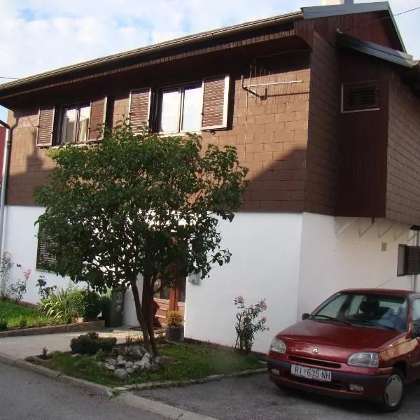 Apartments Maroflin, Hotel in Crni Lug