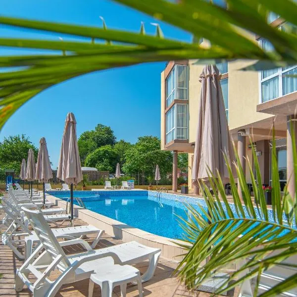 Royal Marina Beach, viešbutis mieste Chernomorets