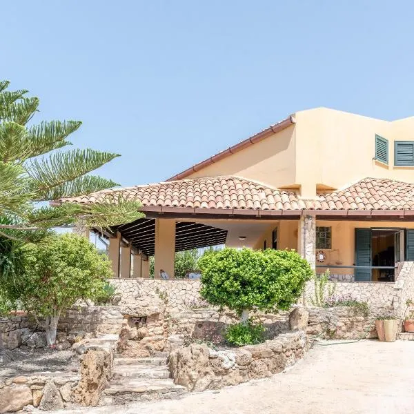 Villa Tre 's', hotel di Montallegro