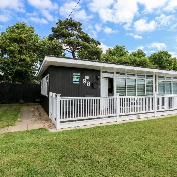 98 Cherry Park, hotel in Skegness