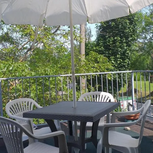 LA CASETTA DELLA NONNA, hotel i SantʼAnna Pelago