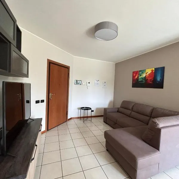 Appartamento Mimosa - Immobili e Soluzioni Rent, ξενοδοχείο σε Brembate
