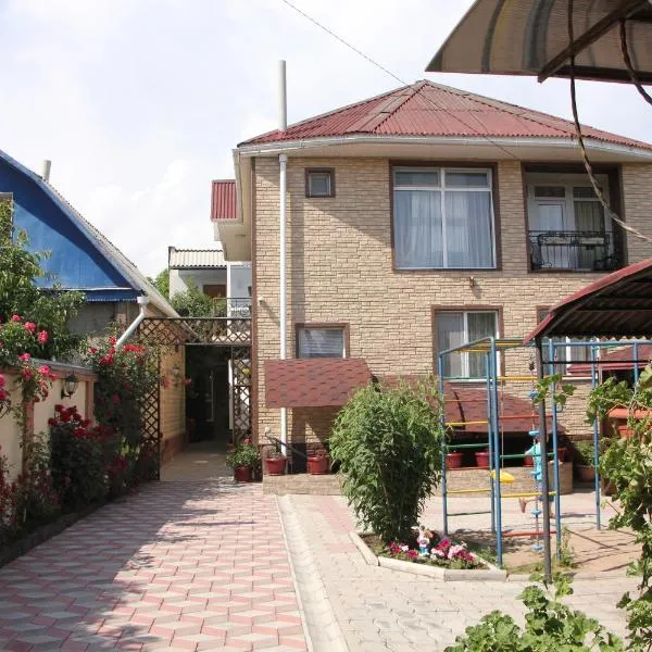 Гостевой дом Лабиринт, hotel in Cholpon-Ata