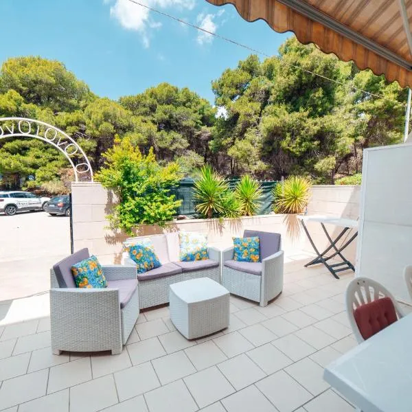 GALLIPOLI 30 METRI DAL MARE 6 posti letto e WiFi, hotel Rivabella városában
