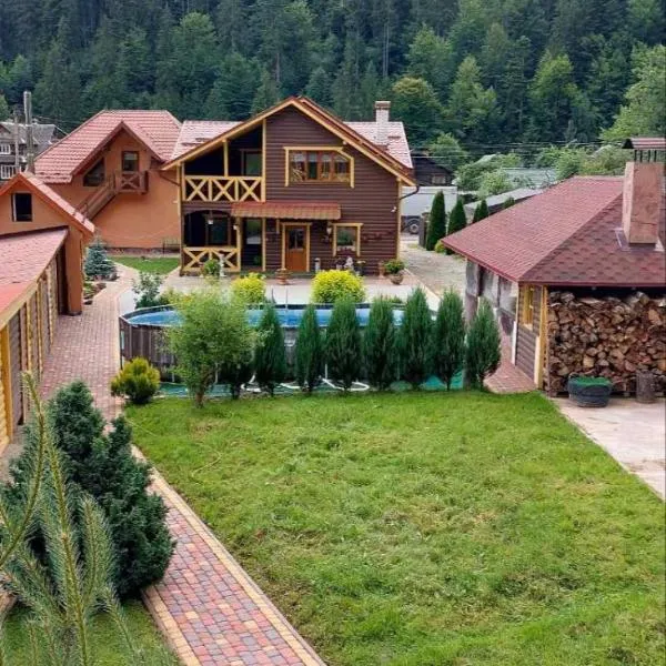 Сімейний котедж У Діани, hotel v destinaci Tatariv