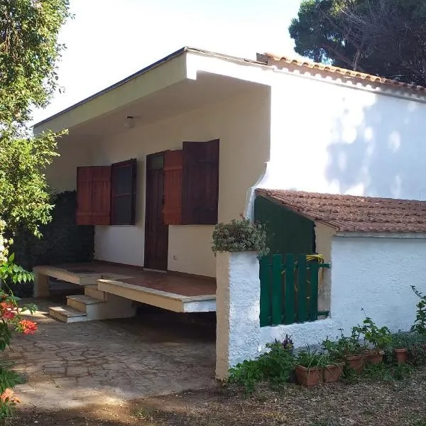 Casa Lago di Paola - Sabaudia, hotel v destinaci SantʼAlfonso