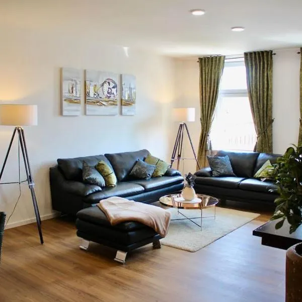 Ferienwohnung 3,5 Zimmer nahe Legoland, hotel en Neuburg an der Kammel