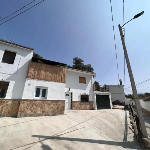 Open Mind Hostel، فندق في ألكالا لا ريال