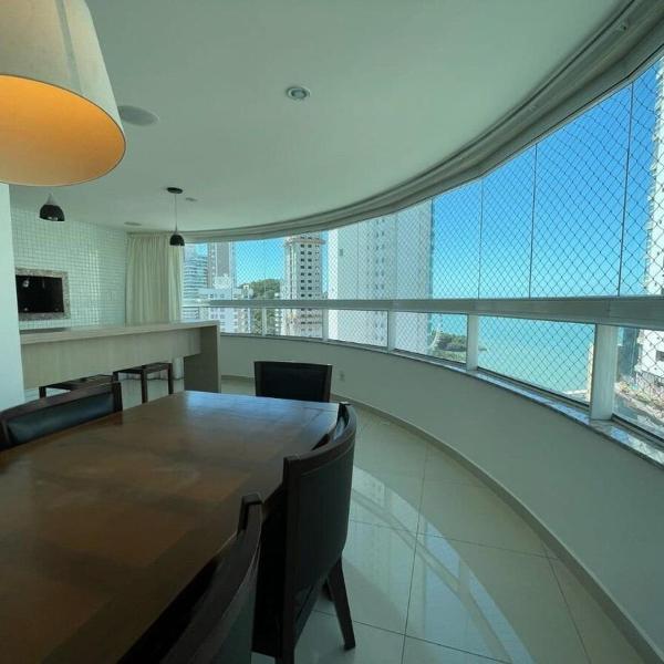 Linda Vista, Um apartamento por andar, 3 Suítes, 2 Garagens