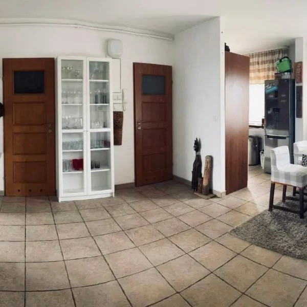 Mieszkanie w Centrum Miasta, khách sạn ở Ostrowiec Świętokrzyski