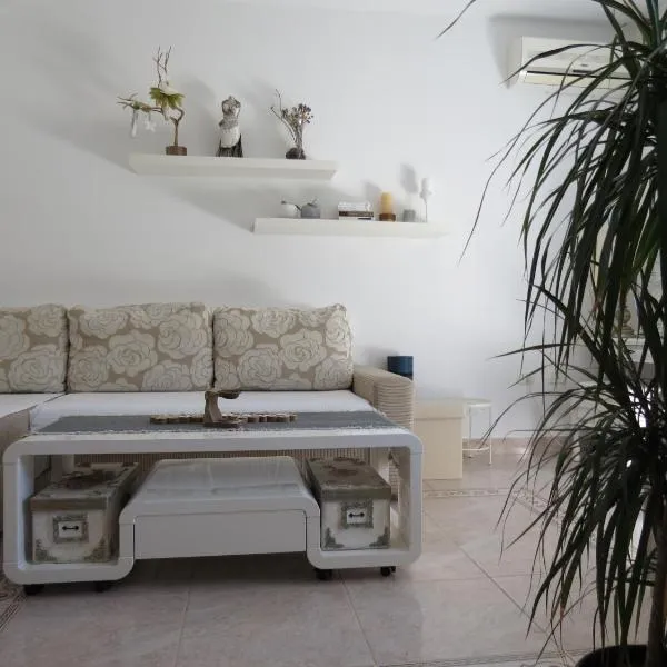 Eco friendly apartment, viešbutis mieste Ližnjanas
