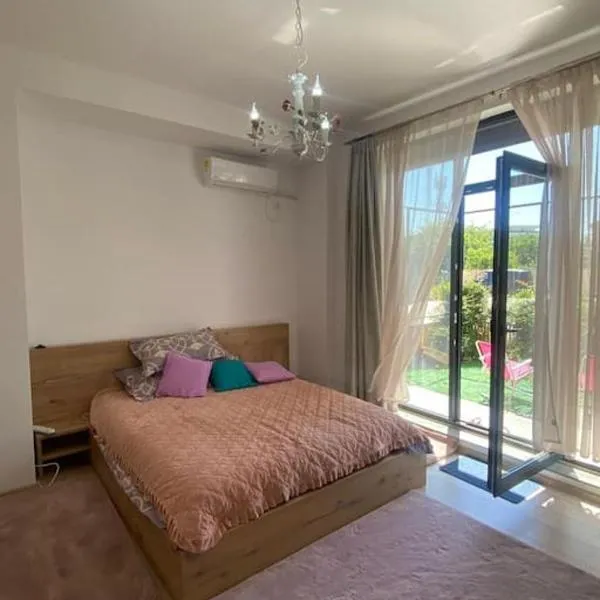 너보다리에 위치한 호텔 Seaside retreat. two room apartment. quiet area