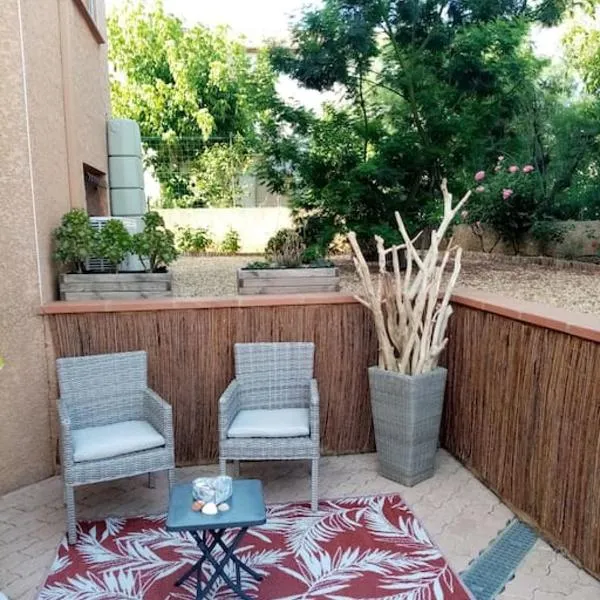 Appartement calme dans villa, piscine et spa et mer, khách sạn ở Portiragnes