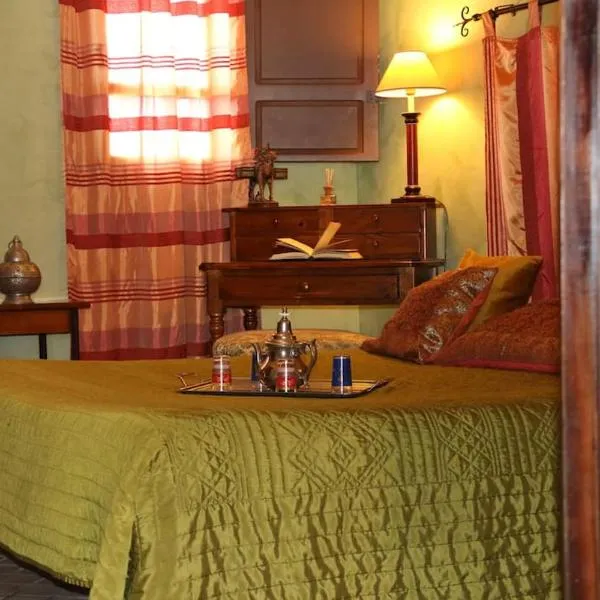 Chambre Zagora, Riad 8 au village naturiste Couple only, hotel en Cap d'Agde