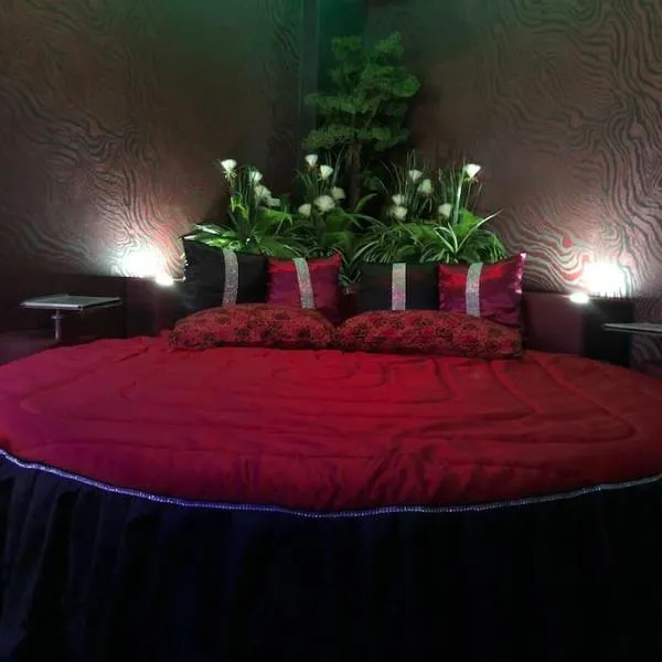 DEVILTHON SUITE NETTUNO, hotel in Nettuno