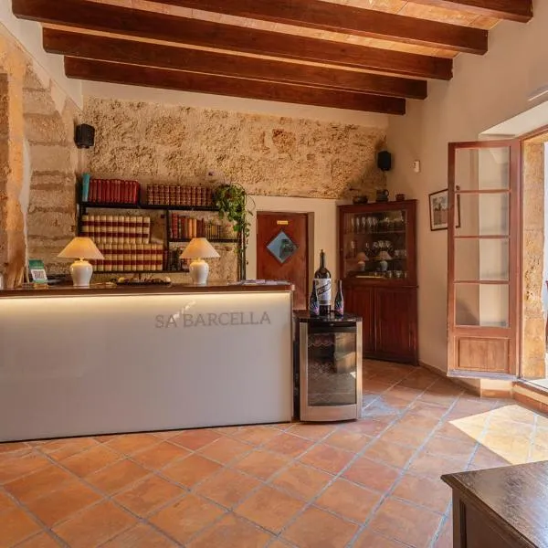 마리아 데 라 살루트에 위치한 호텔 Sa Barcella