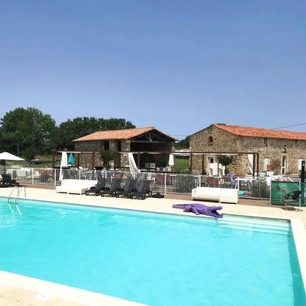 Village de gîtes, hotel a Saint-Cyr-des-Gâts