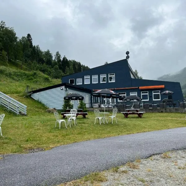 Eidsdal Rest House, hotel in Valldal