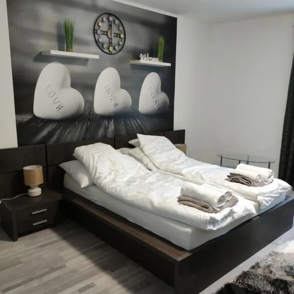 Freedom-Fehérvár apartman, hotel v destinaci Székesfehérvár