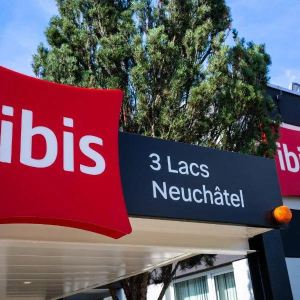 ibis 3 Lacs Neuchâtel, hotel v destinaci Thielle