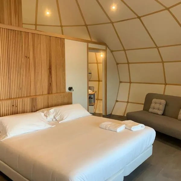 GLAMPING DO MAR, hotel in Baiona