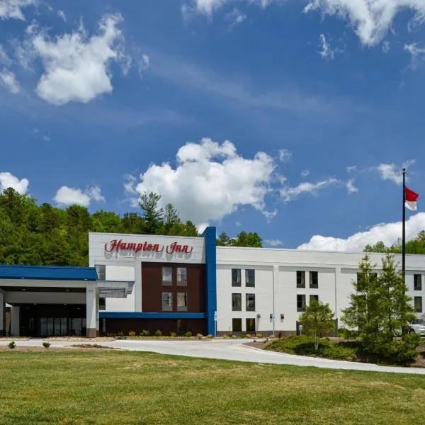 Hampton Inn Brevard, hotel di Pisgah Forest