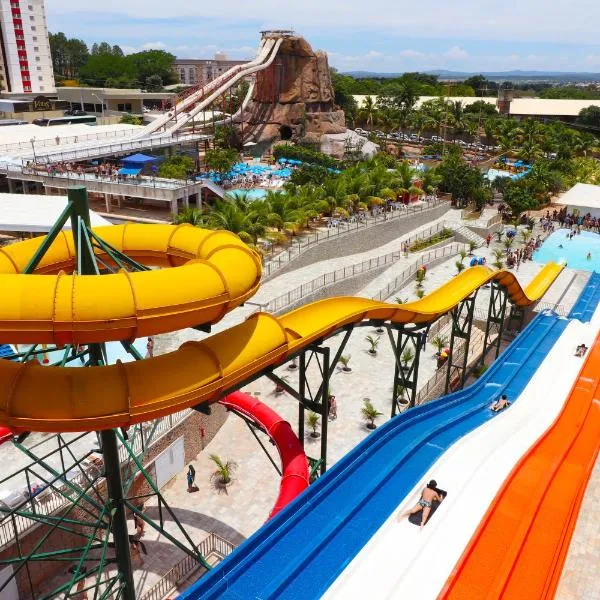 Spazzio Diroma com acesso ao Acqua Park todos os dias, khách sạn ở Caldas Novas